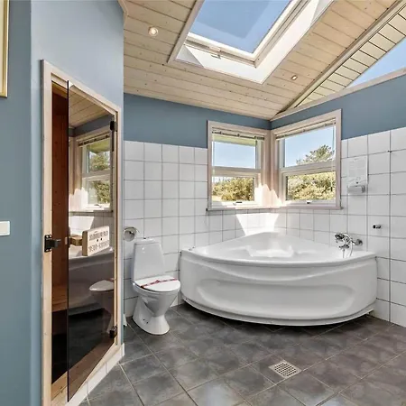 1329-aakirkeby-holsteroddevej-23 Holiday home Vester Somarken