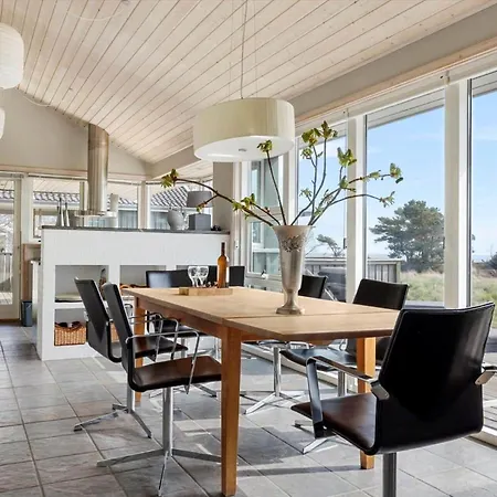 بيت للعطل 1329-aakirkeby-holsteroddevej-23