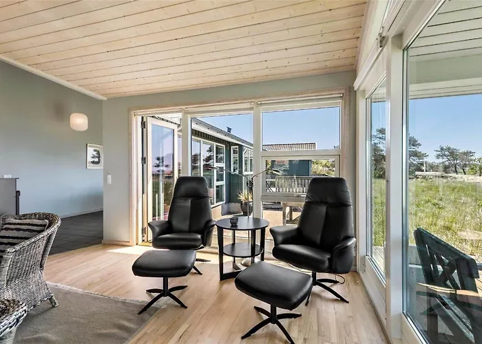 1329-aakirkeby-holsteroddevej-23 * Vester Somarken